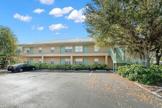 5816 Congress St in New Port Richey, FL - Building Photo - Building Photo