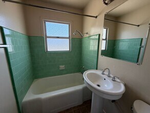 1832 Rockrose Rd in West Sacramento, CA - Building Photo - Building Photo