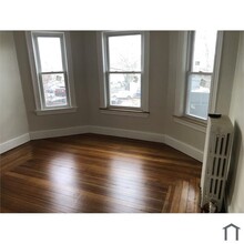 239 Harvard St, Unit 2 in Boston, MA - Building Photo - Building Photo