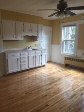 62 Webster St, Unit #2 in Lewiston, ME - Building Photo - Building Photo