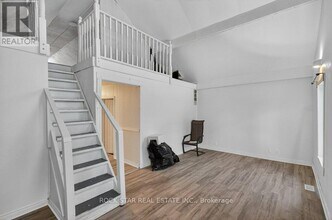 71 Teal Ave in Hamilton, ON - Building Photo - Building Photo