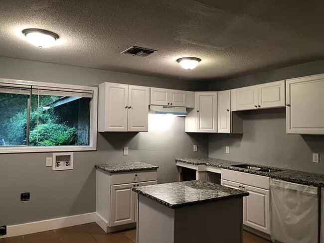 1433-1433 Mahlow Dr in Longview, TX - Building Photo - Building Photo