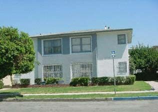 3815 Lockland Dr in Los Angeles, CA - Building Photo