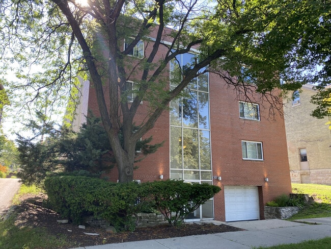 1620 Marshall