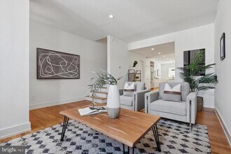 1740 Catharine St in Philadelphia, PA - Building Photo - Building Photo