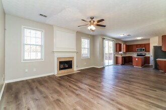 2338 Greenside Dr in Austell, GA - Building Photo - Building Photo