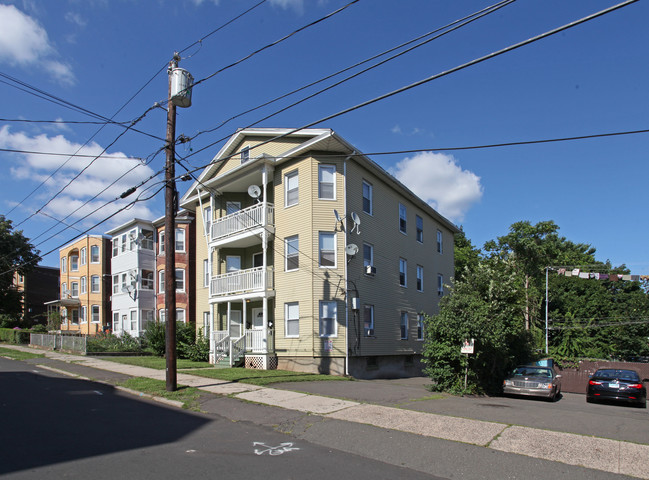 77 Silver St in New Britain, CT - Foto de edificio - Building Photo