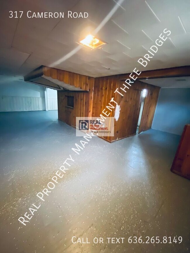 317 Cameron Rd in St. Louis, MO - Building Photo - Building Photo