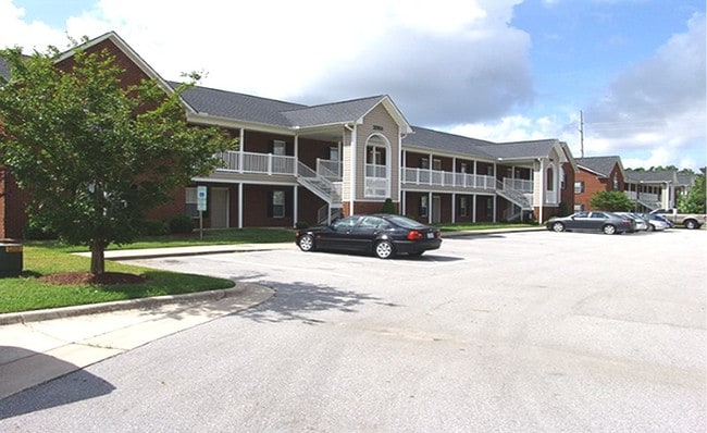 Bells Fork Crossing Apartments in Greenville, NC - Building Photo - Building Photo