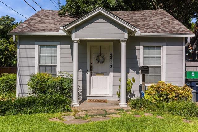 4201 Pershing Avenue, Unit Carriage House in Fort Worth, TX - Building Photo