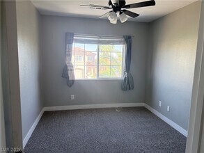 977 Plantain Lily Ave in Las Vegas, NV - Building Photo - Building Photo