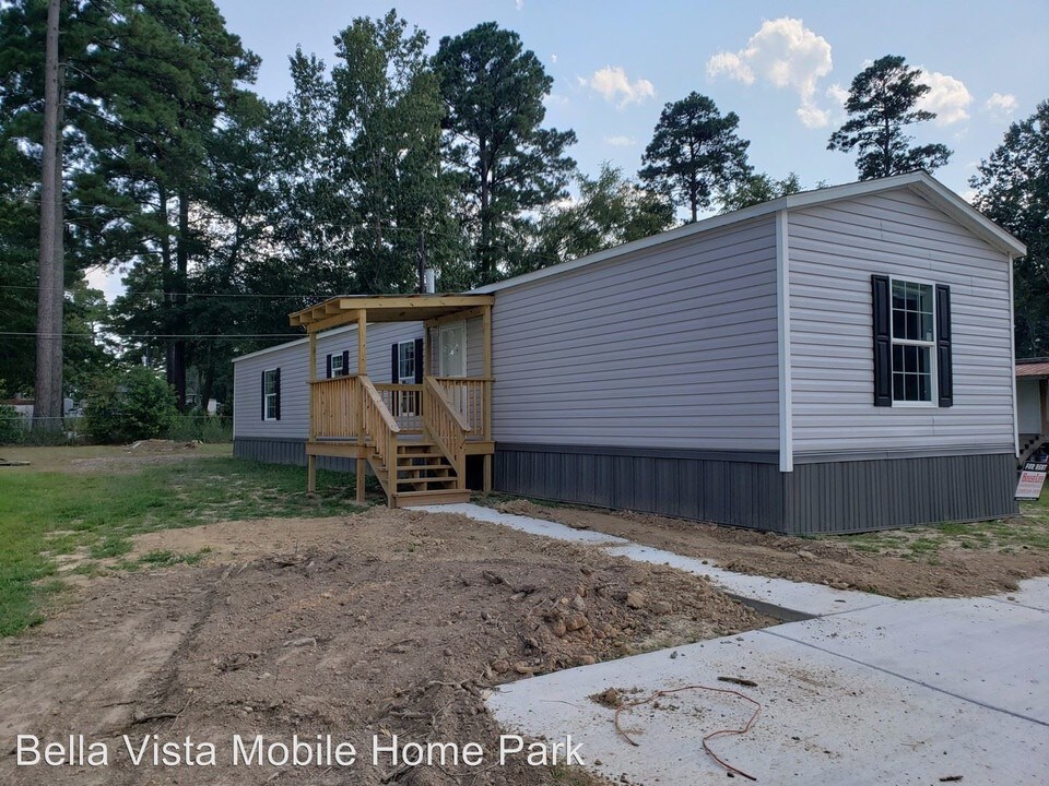 2651 Barron Rd in Keithville, LA - Building Photo