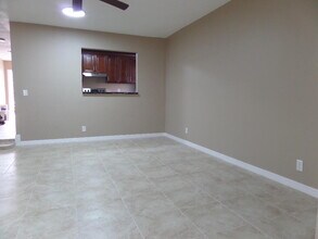 8618 Crater Terrace in West Palm Beach, FL - Building Photo - Building Photo