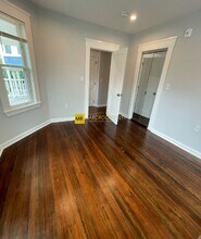 31 Raymond Ave, Unit 3 in Somerville, MA - Building Photo - Building Photo