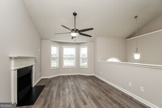 7843 Teton tr in Douglasville, GA - Foto de edificio - Building Photo