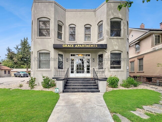 214 W Bannock St