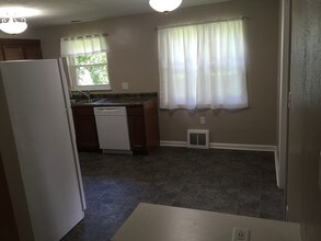 222 Prospect Ave in Findlay, OH - Building Photo - Building Photo