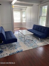 327 Roosevelt Ave in Ocean Township, NJ - Foto de edificio - Building Photo