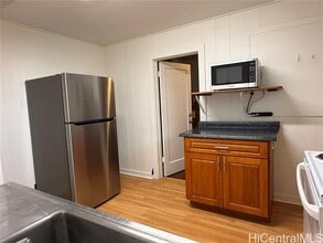 1446 Alewa Dr in Honolulu, HI - Building Photo - Building Photo