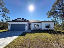 5048 San Ignacio Dr in Sebring, FL - Building Photo