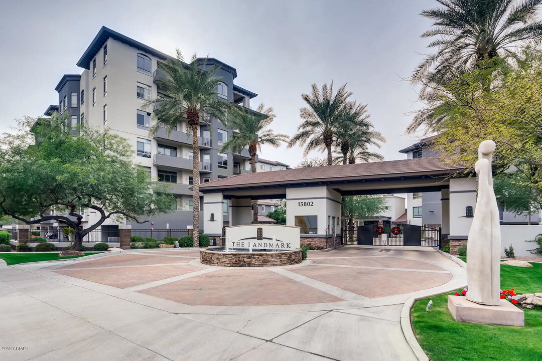 15802 N 71st St-Unit -217 in Scottsdale, AZ - Building Photo
