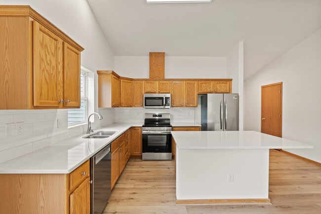 13 Redtail Ct in Coralville, IA - Building Photo - Building Photo