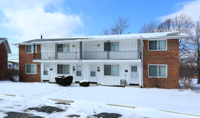 Devonshire Courts (921) in Columbus, OH - Foto de edificio - Building Photo