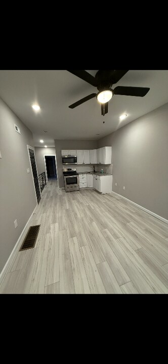 25 Herman St in Philadelphia, PA - Building Photo