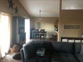 518 E Pine Needle Ave in Colbert, WA - Building Photo - Building Photo