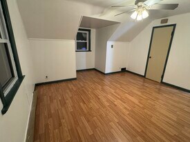 165 Sand Creek Rd in Albany, NY - Building Photo