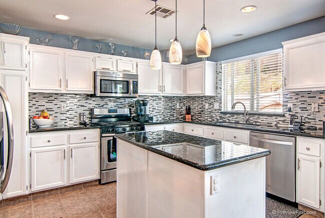 1337 Fieldbrook St in Chula Vista, CA - Building Photo - Building Photo