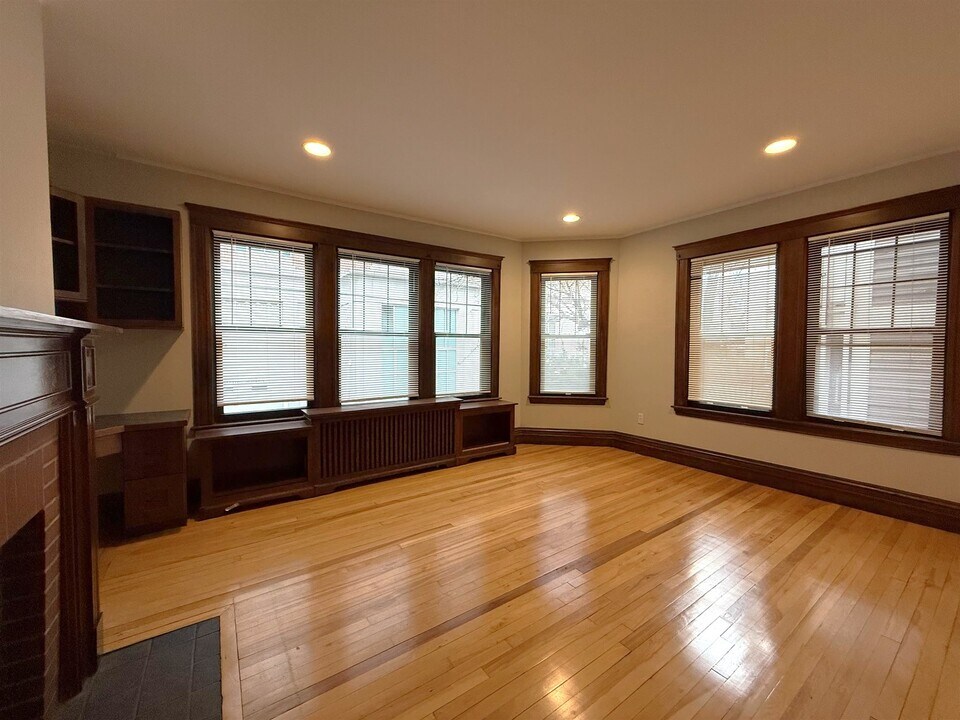 9 Story St, Unit 2 in Cambridge, MA - Foto de edificio