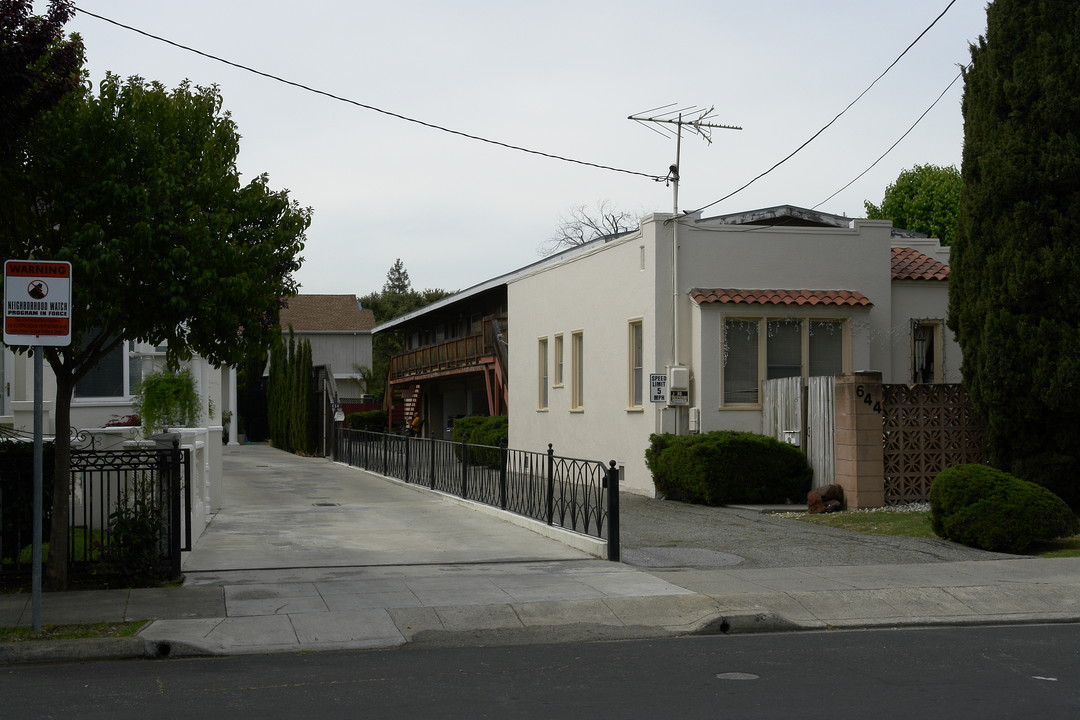 644 Fulton St in Redwood City, CA - Foto de edificio