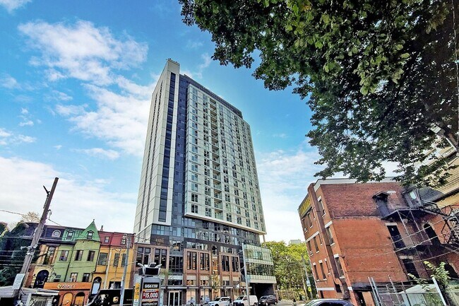 219 Dundas St E in Toronto, ON - Building Photo - Building Photo