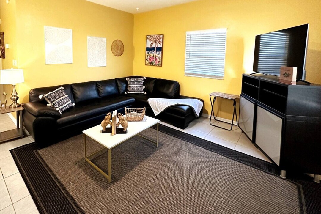 408 NW 5th Ave in Gainesville, FL - Building Photo