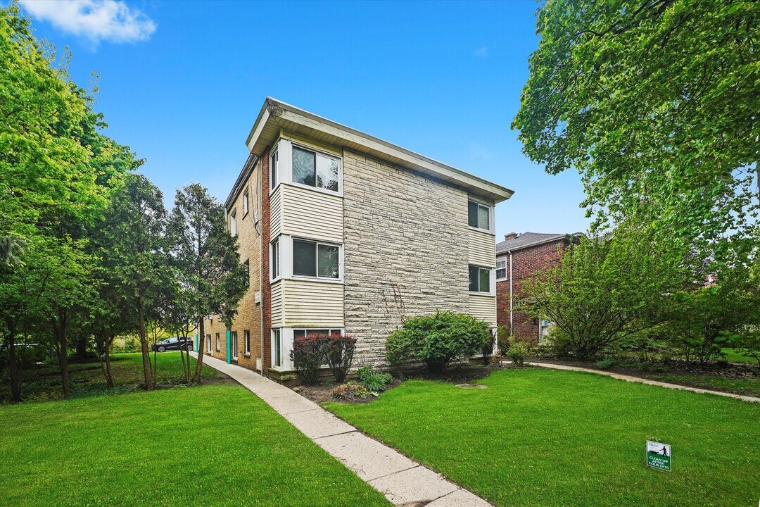 200 South Blvd in Evanston, IL - Building Photo