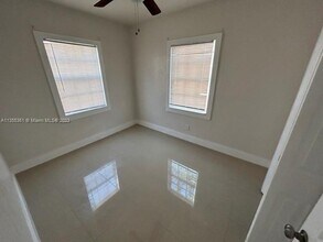 3527 NW 34th St-Unit -3527 in Miami, FL - Building Photo - Building Photo
