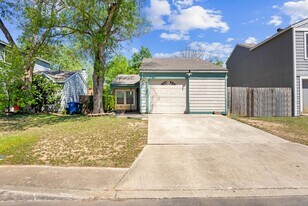 9929 Village Briar in San Antonio, TX - Building Photo