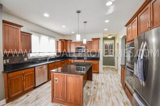 9434 Winterberry Dr in West Des Moines, IA - Building Photo - Building Photo