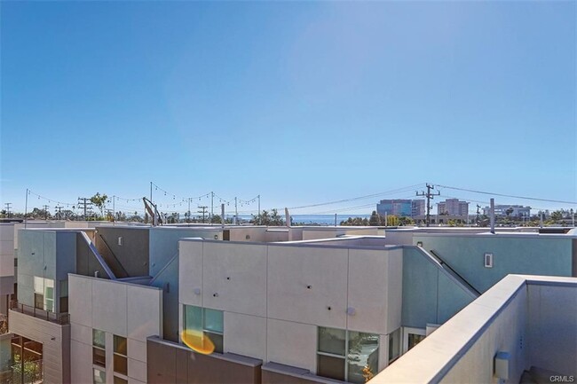 1526 Sullivan Ave in Costa Mesa, CA - Building Photo - Building Photo