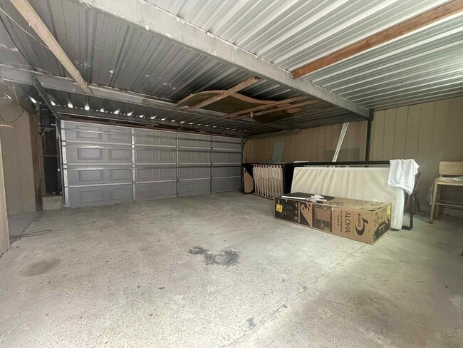 property at 1905 Back Bay Dr