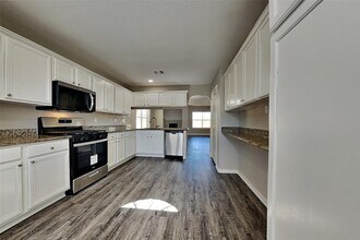 22723 W Waterlake in Richmond, TX - Building Photo - Building Photo