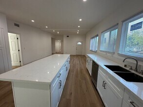 19432 Keswick St in Los Angeles, CA - Building Photo - Building Photo