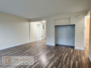 142 NW Bailey Ave in Hillsboro, OR - Building Photo - Building Photo