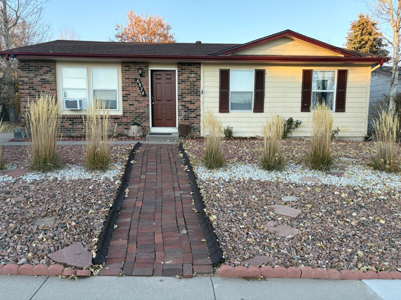 6874 Noble St in Colorado Springs, CO - Building Photo