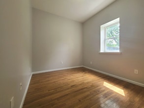 5 Hayward St in East Orange, NJ - Building Photo - Building Photo