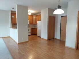 2321 Bristol Dr, Unit 0204 in Ames, IA - Building Photo