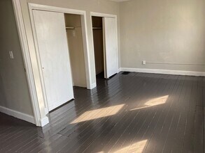 351 W North St in Carlisle, PA - Building Photo - Building Photo