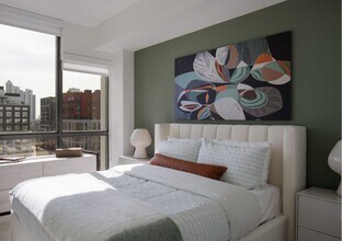 285 NW 32nd St, Unit A12 in Miami, FL - Building Photo - Building Photo