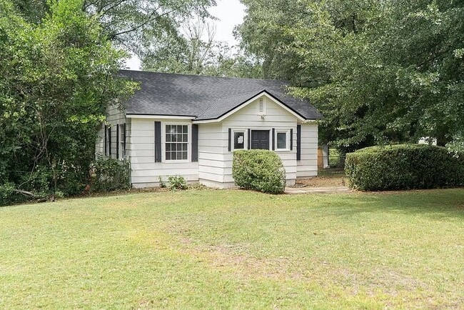 property at 1405 Hunt Ave
